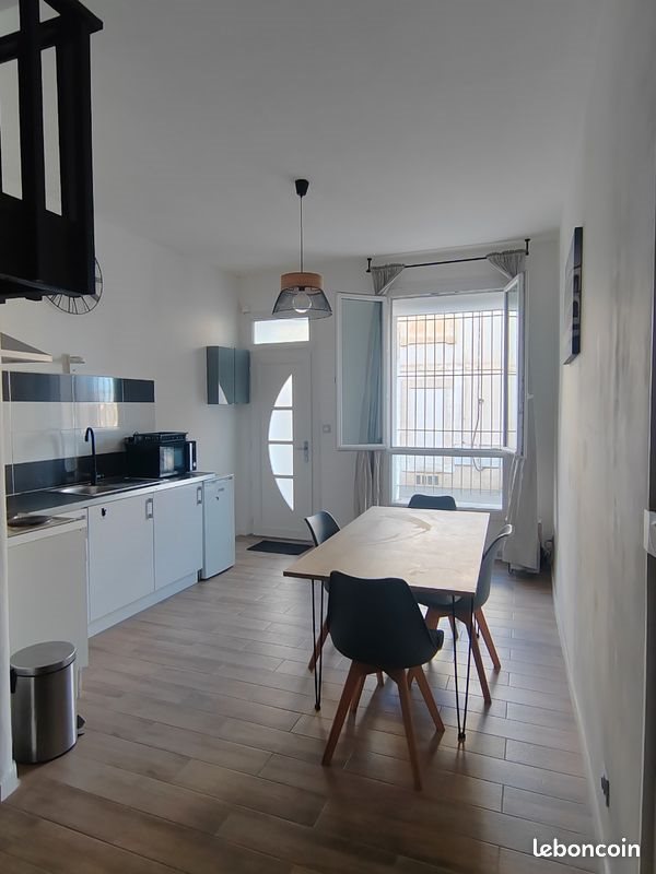 Appartement à louer, 40m², Nîmes