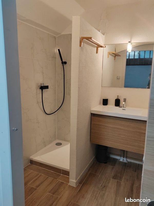 Appartement à louer, 40m², Nîmes