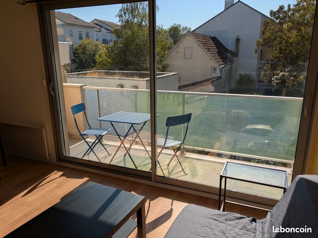 Appartement à louer, 27m², Massy