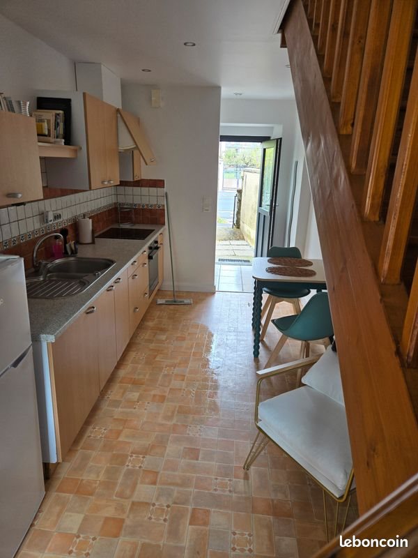 Appartement à louer, 26m², Arpajon-sur-Cère