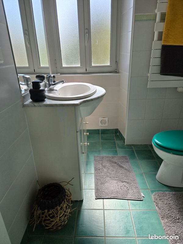 Appartement à louer, 26m², Arpajon-sur-Cère
