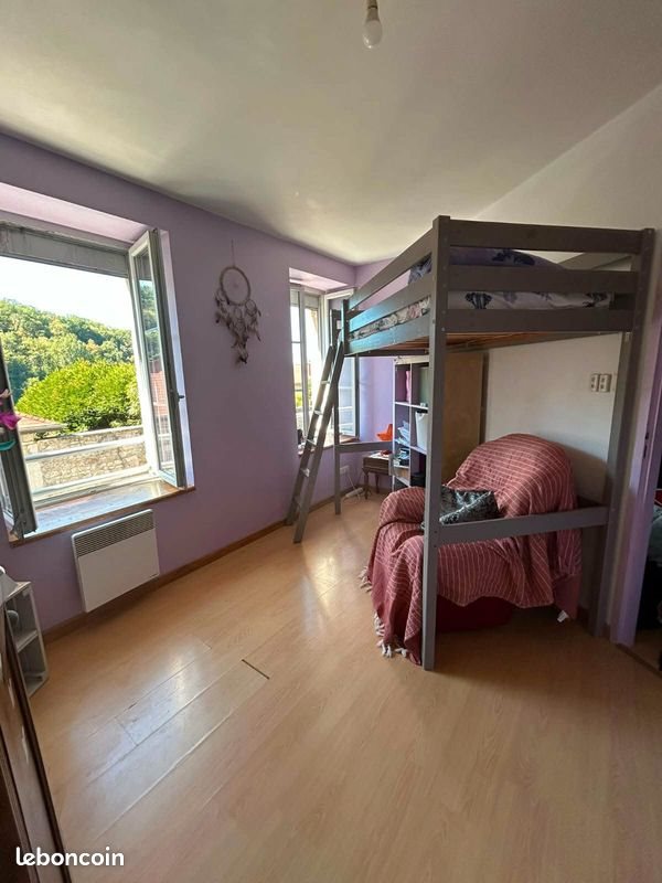 Appartement à louer, 70m², Jujurieux