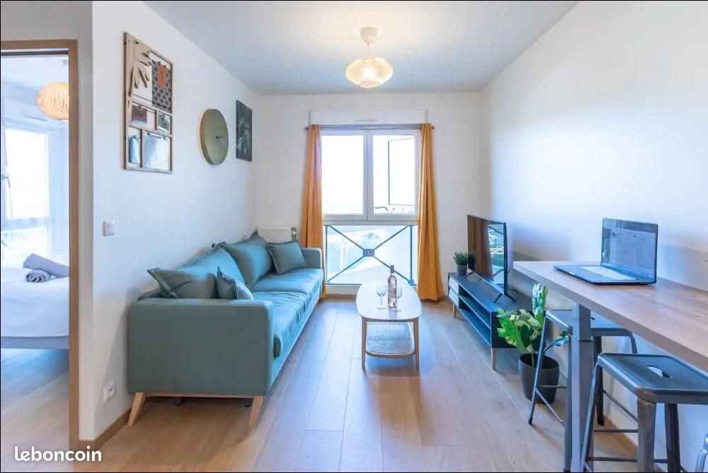 Appartement à louer, 31m², Évry-Courcouronnes