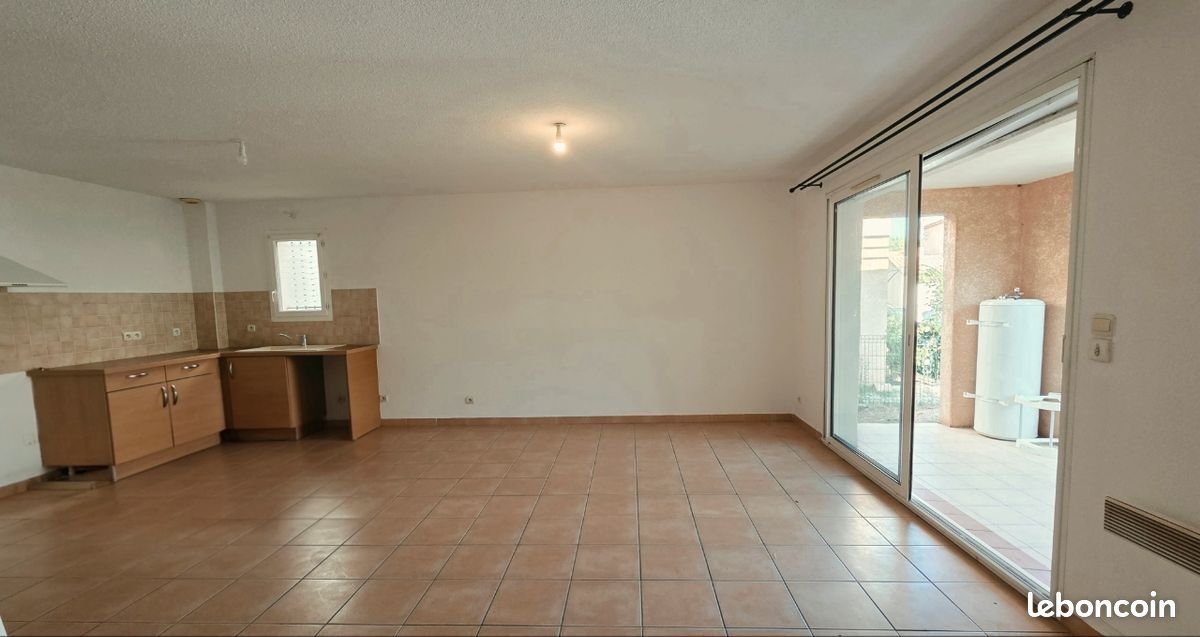 Appartement à louer, 64m², Istres