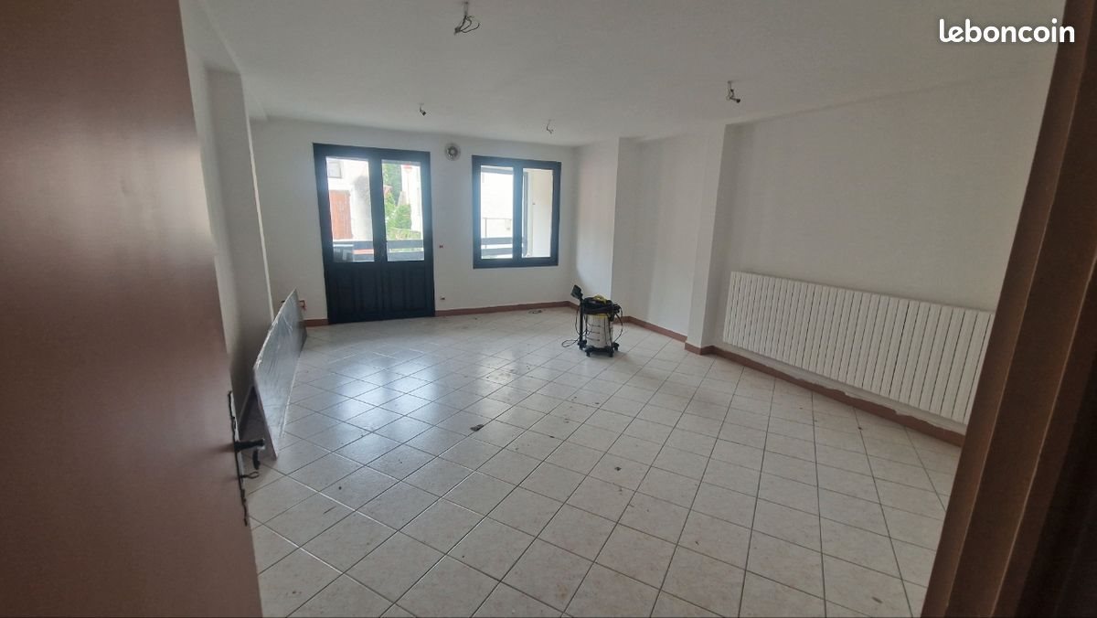 Appartement à louer, 70m², Monsempron-Libos
