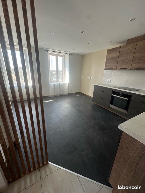 Appartement à louer, 50m², Saint-Chély-d'Apcher