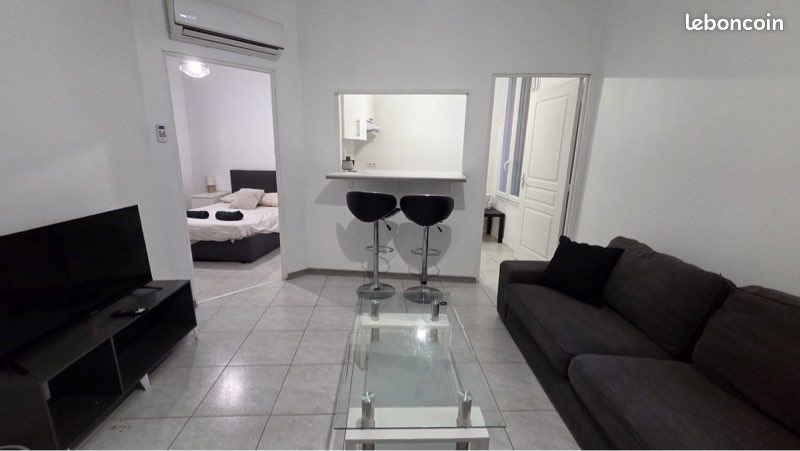Appartement à louer, 32m², Marignane