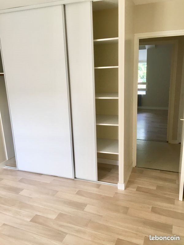 Appartement à louer, 70m², Bourbriac