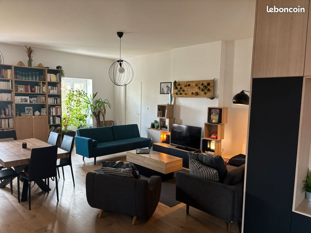 Appartement à vendre, 100m², Saint-Genis-les-Ollières
