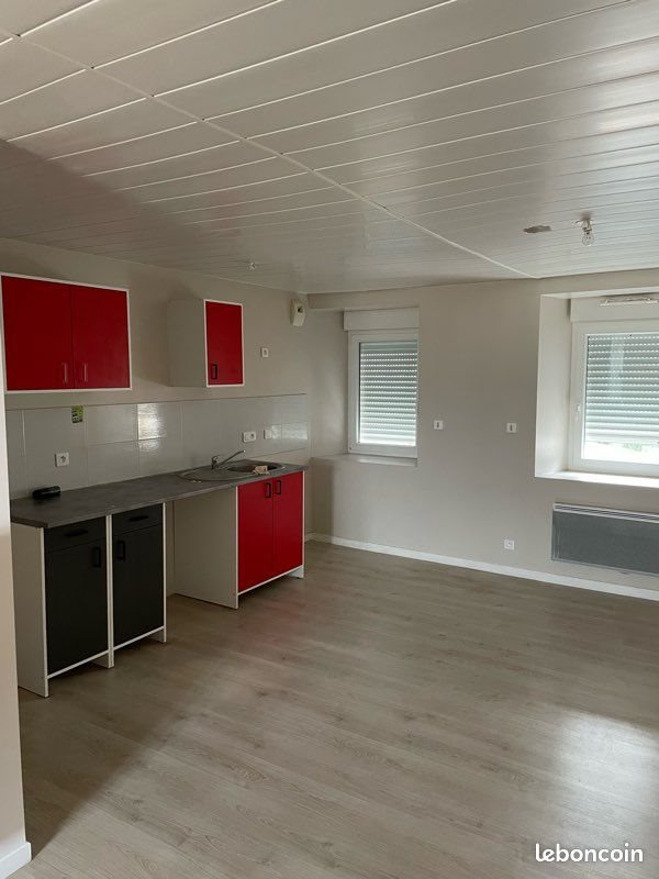 Appartement à louer, 70m², Siaugues-Sainte-Marie
