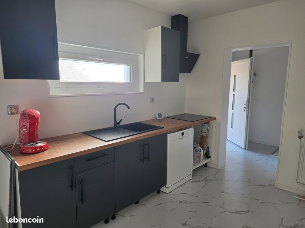 Maison à louer, 85m², Wassy