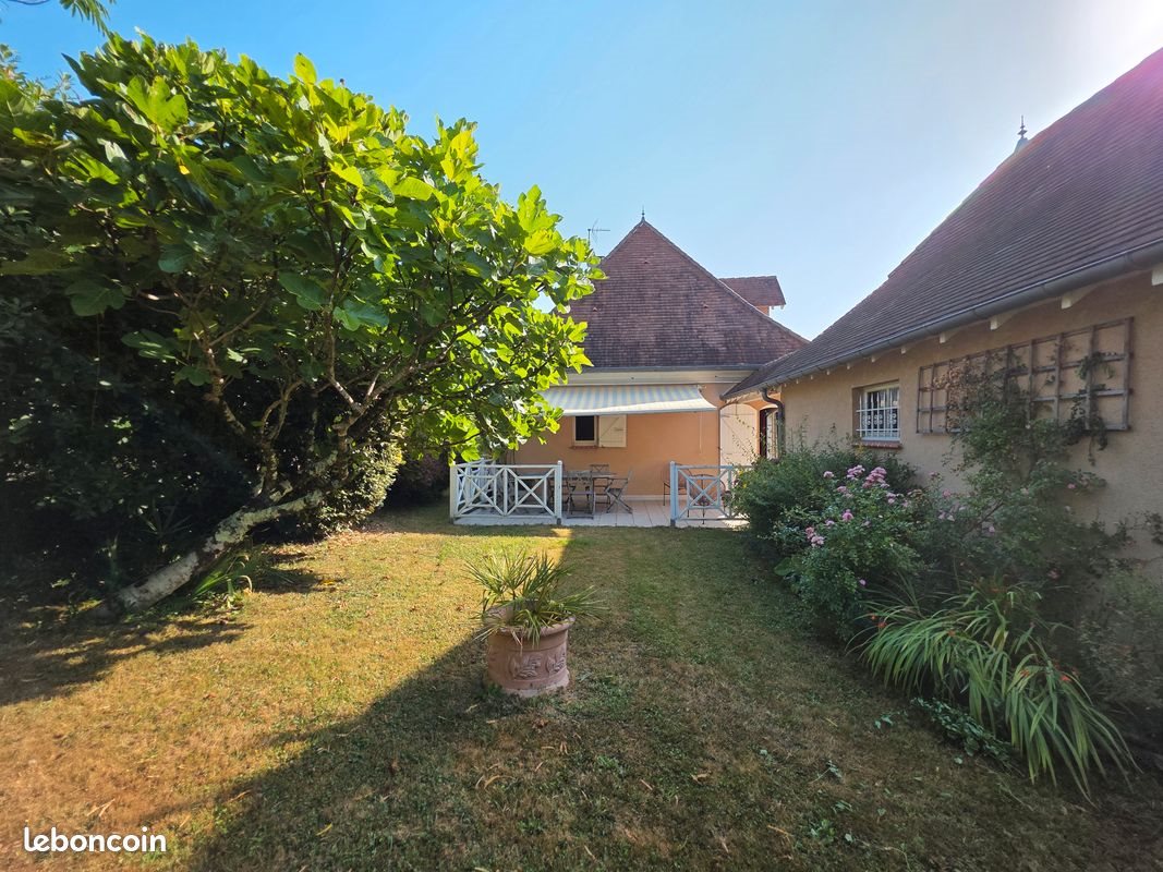 Maison à vendre, 131m², Gan