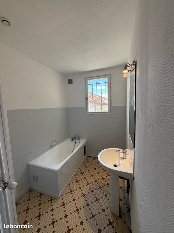 Appartement à louer, 75m², Sainte-Livrade-sur-Lot