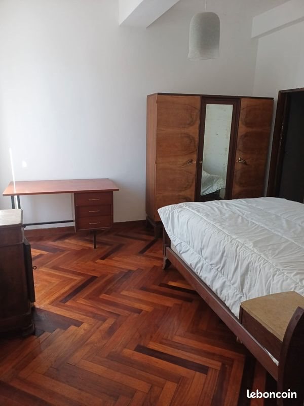 Appartement à louer, 79m², Vico