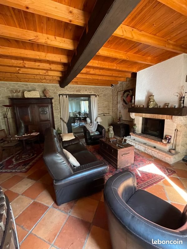 Maison à vendre, 218m², Soussac