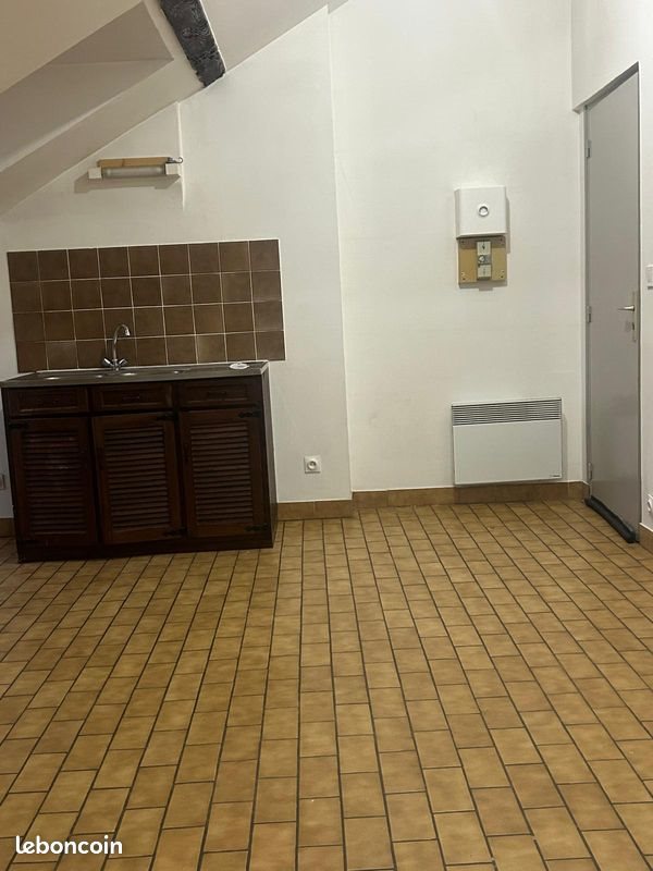 Appartement à louer, 19m², Montereau-Fault-Yonne