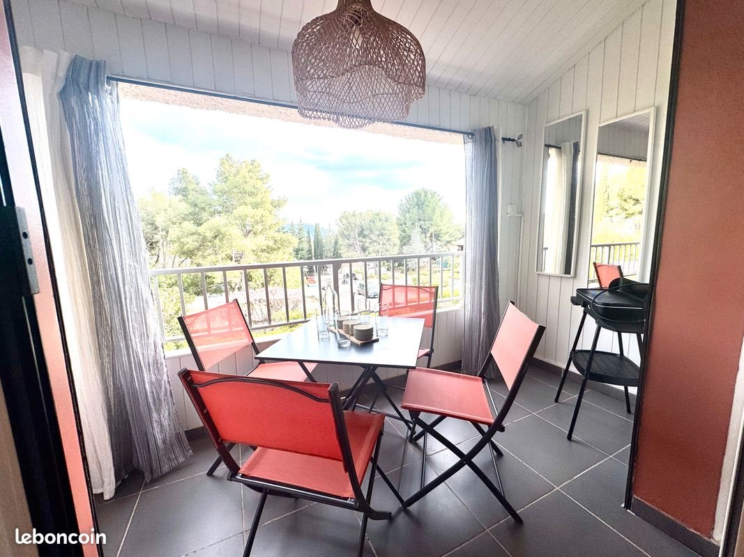 Appartement à louer, 22m², Saint-Cyr-sur-Mer