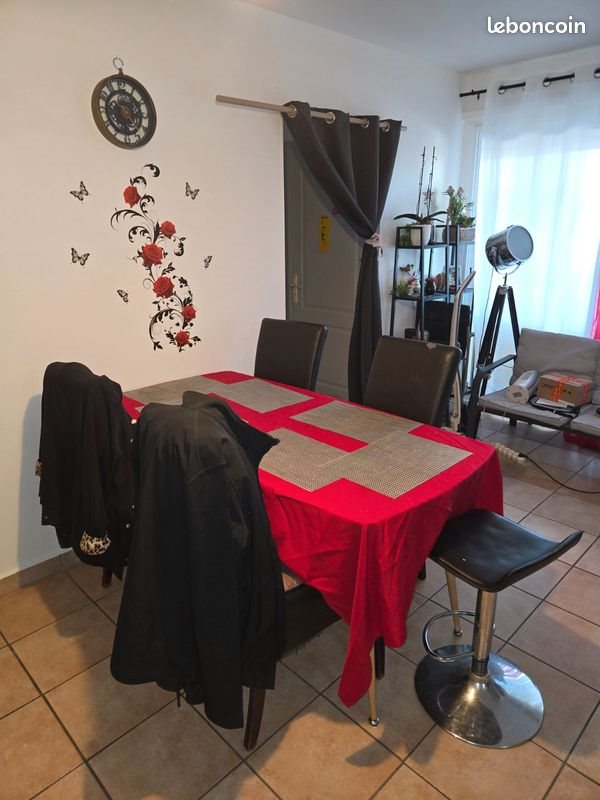 Appartement à louer, 70m², Pertuis