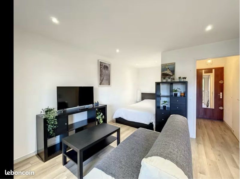 Appartement à louer, 26m², Antibes