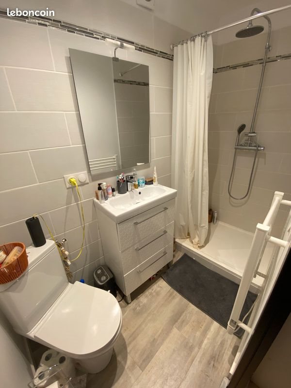Appartement à louer, 30m², Lagnes