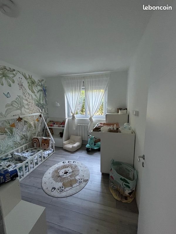 Appartement à louer, 65m², Gex