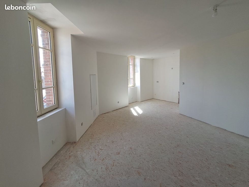 Appartement à louer, 65m², Saint-Bonnet-le-Château