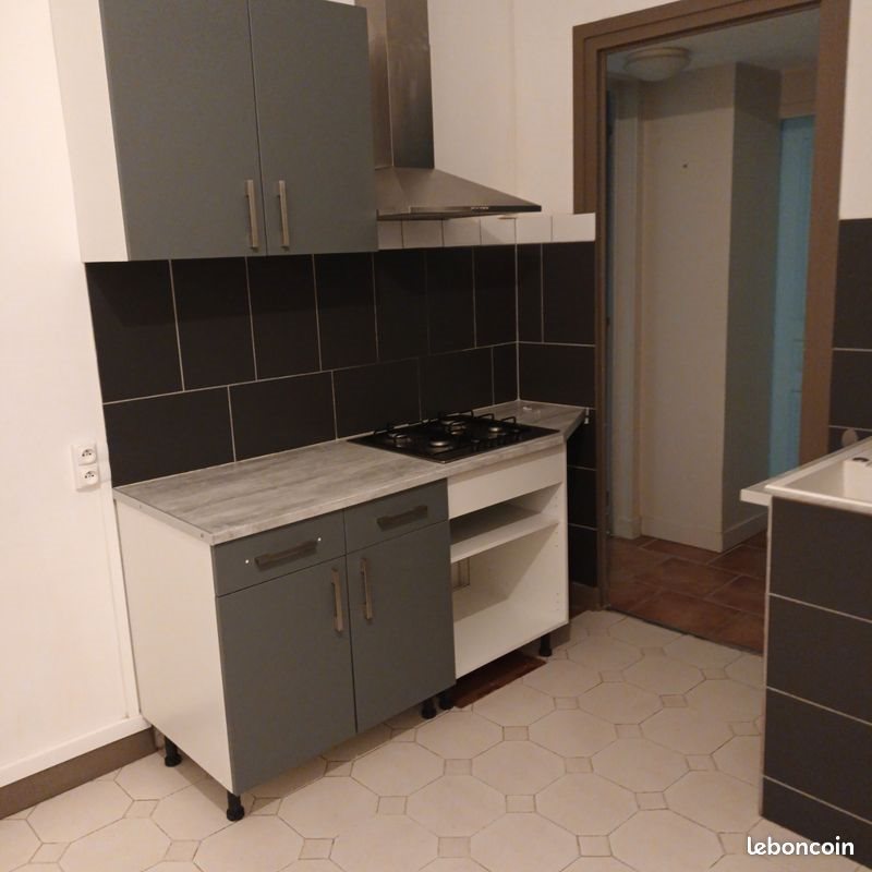 Maison à louer, 70m², Saint-Jean-d'Angély