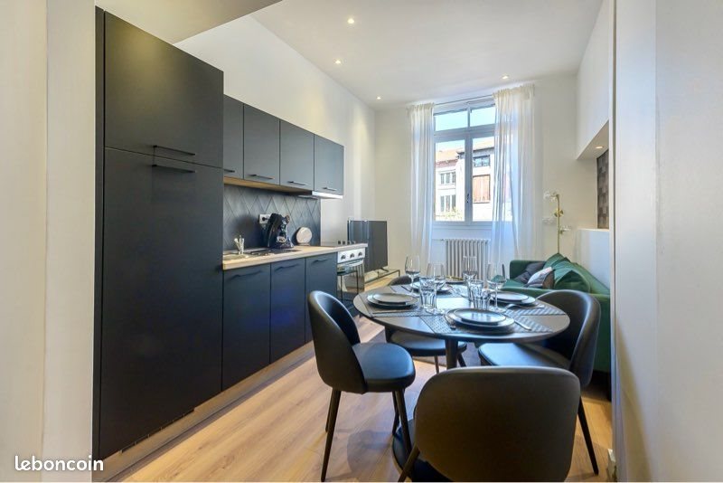 Appartement à louer, 80m², Saint-Étienne