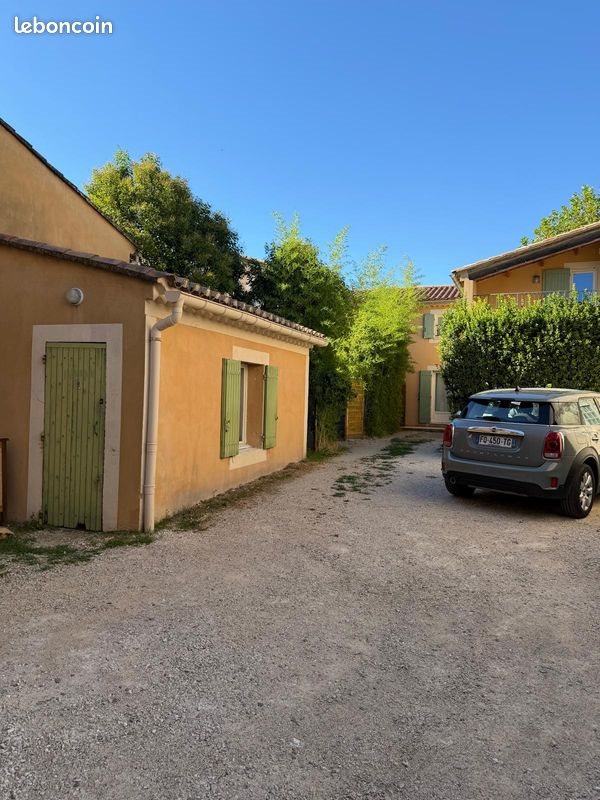 Appartement à louer, 67m², Monteux