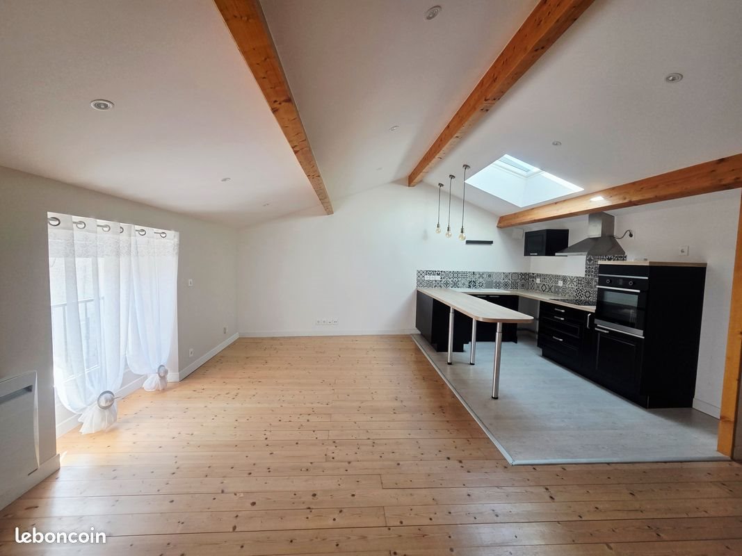 Maison à louer, 70m², Boutiers-Saint-Trojan