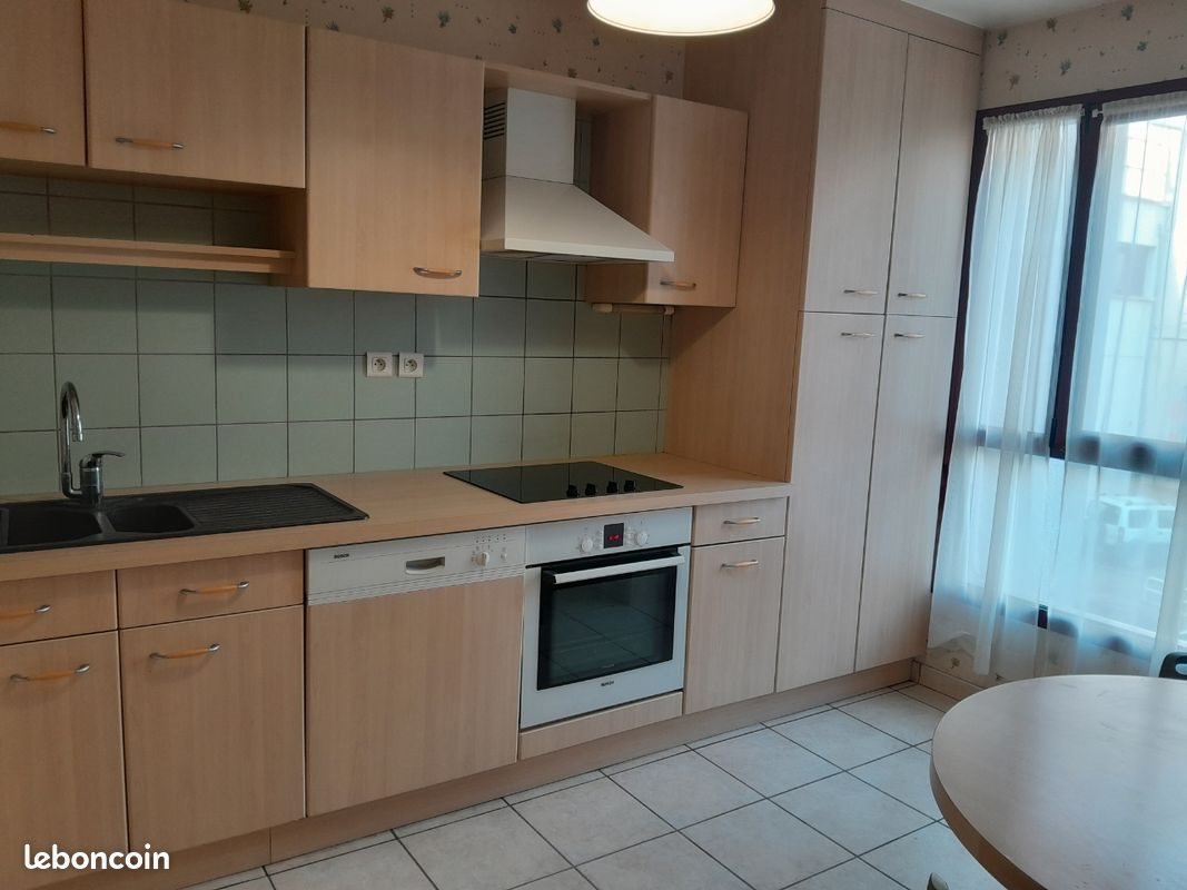 Appartement à louer, 83m², Aurillac