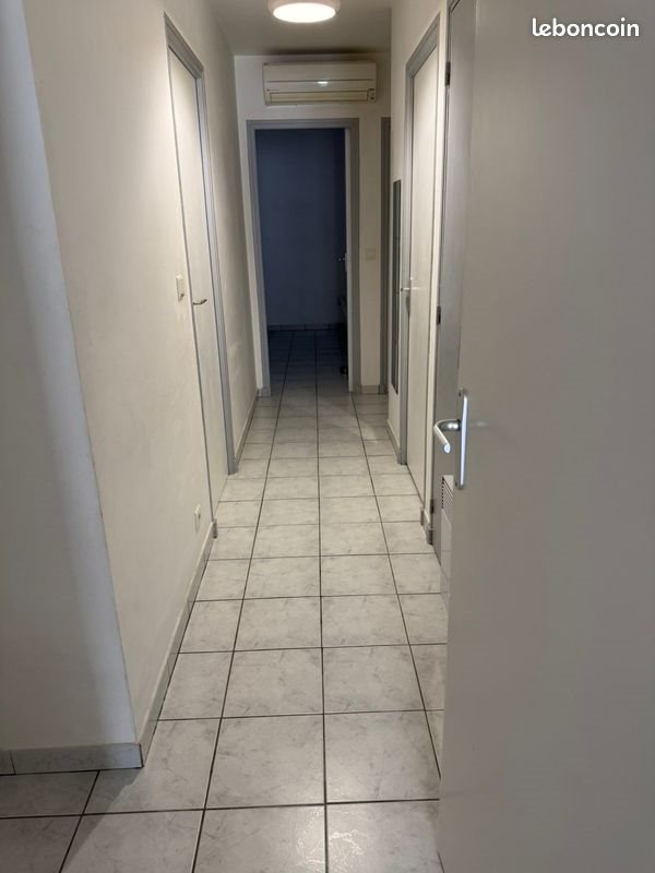 Appartement à louer, 89m², Pont-Saint-Esprit