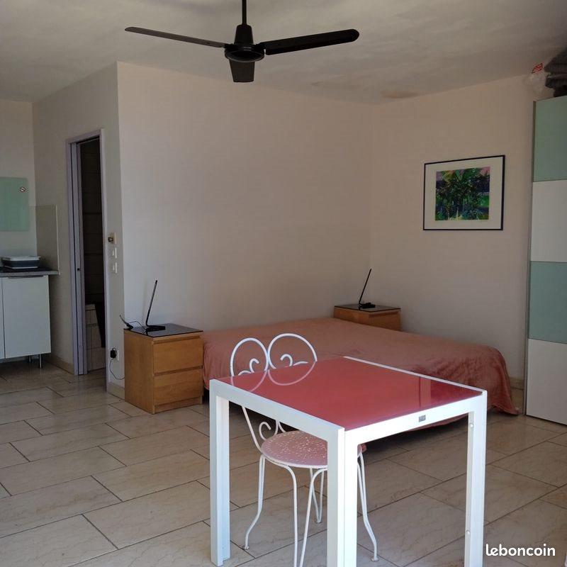 Appartement à louer, 30m², Saint-Mandrier-sur-Mer