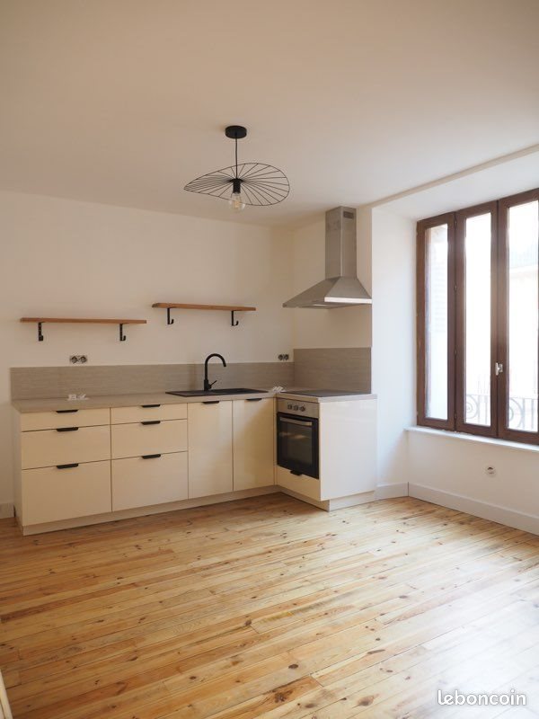 Appartement à louer, 40m², Saint-Jean-de-Muzols