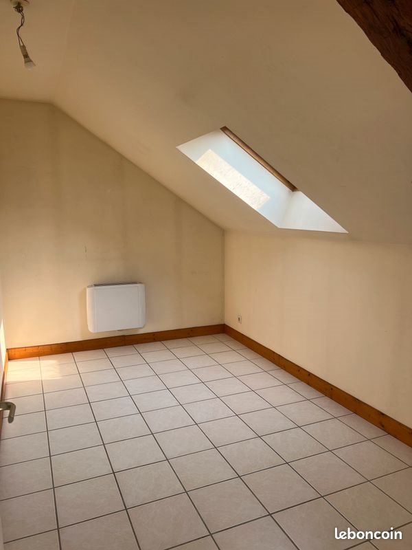 Appartement à louer, 42m², Vitry-aux-Loges