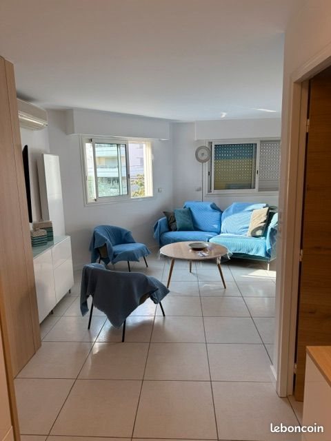 Appartement à louer, 48m², Antibes