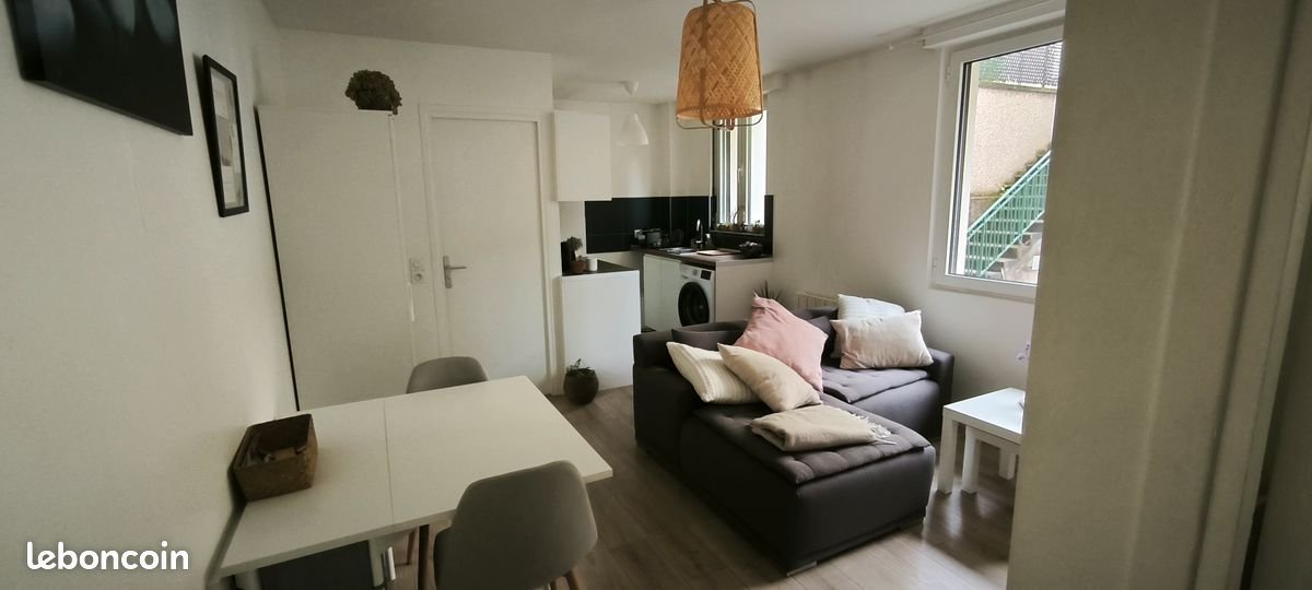 Appartement à louer, 28m², Suresnes