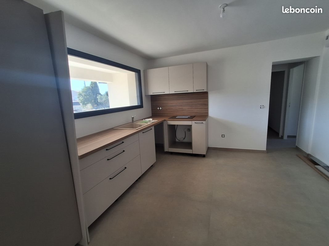 Maison à louer, 110m², Castries