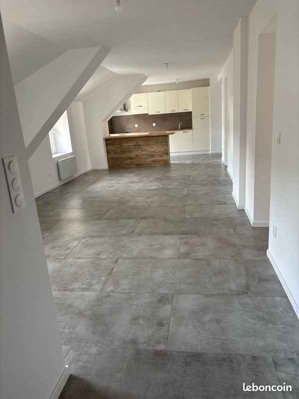Appartement à louer, 90m², Longuyon