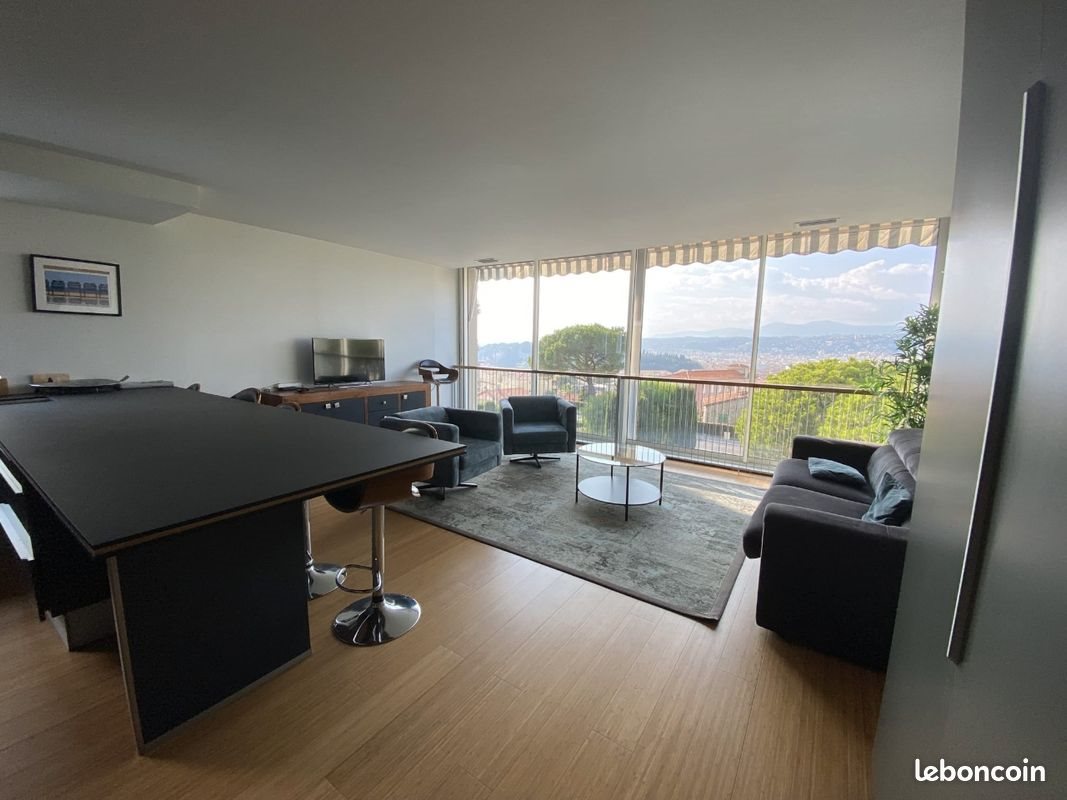Appartement à louer, 82m², Nice