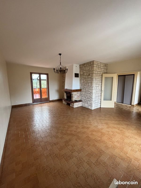 Maison à louer, 91m², La Chapelle-Aubareil