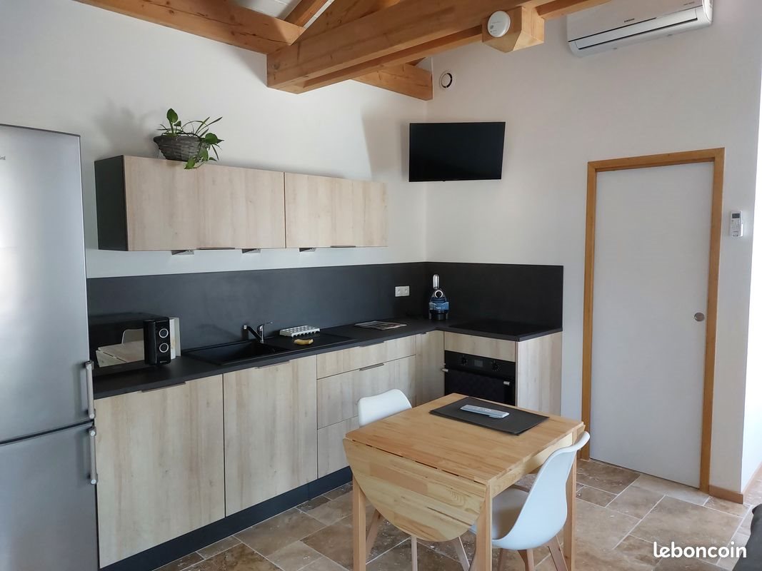 Appartement à louer, 30m², Saint-Victor-la-Coste