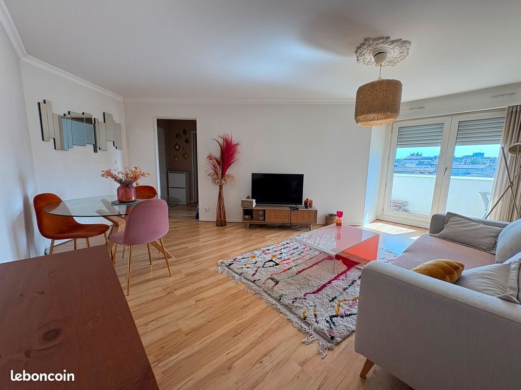 Appartement à louer, 48m², Bordeaux