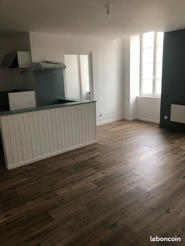 Appartement à louer, 42m², Rochefort