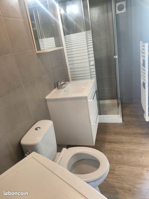 Maison à louer, 35m², Saint-Maximin-la-Sainte-Baume