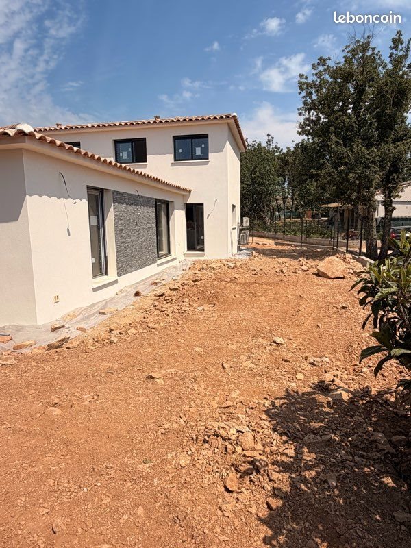 Maison à vendre, 90m², Forcalqueiret
