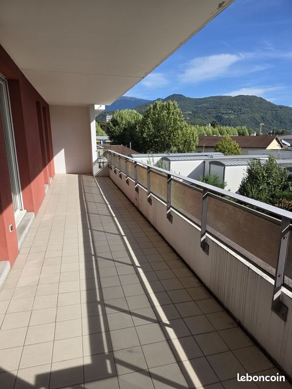 Appartement à louer, 68m², Saint-Martin-d'Hères