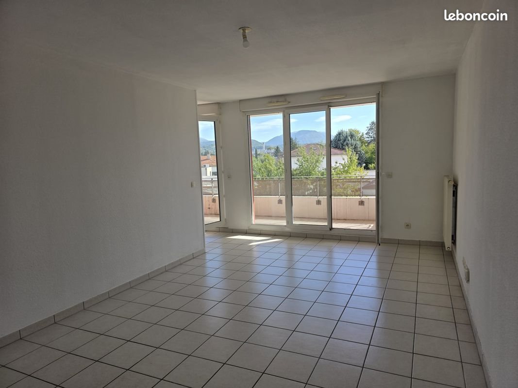 Appartement à louer, 68m², Saint-Martin-d'Hères