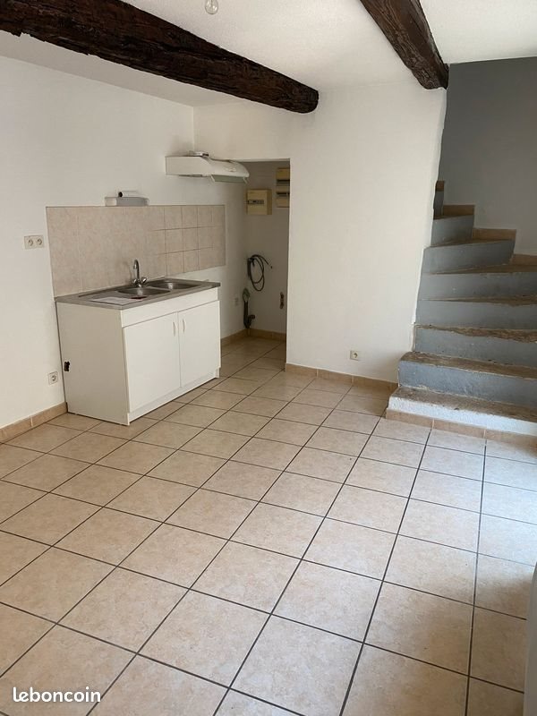 Appartement à louer, 55m², Moulézan