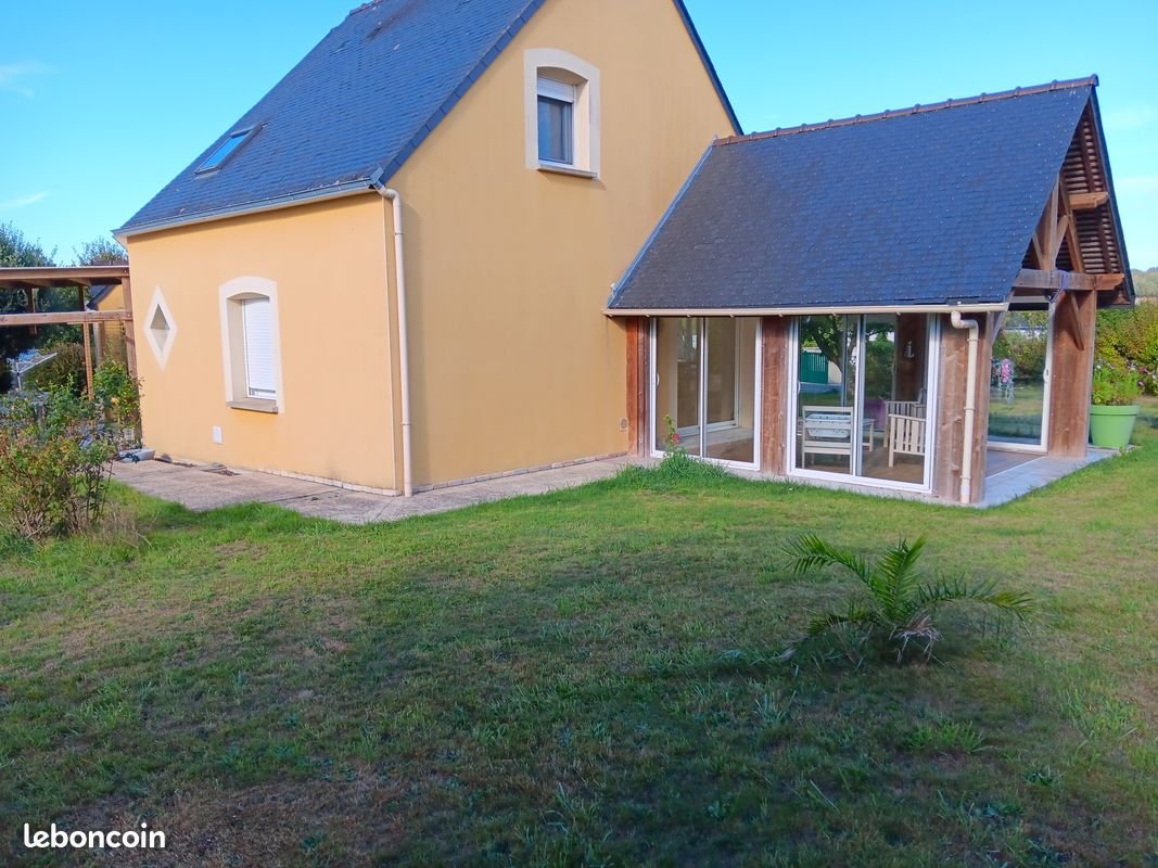 Maison à vendre, 170m², Saint-Hervé